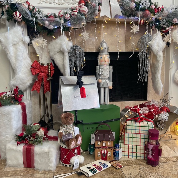 Kate Spade Novelty Oh What Fun Nutcracker Double Zip Wristlet - Picture 13 of 14